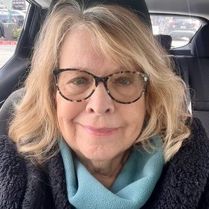 Meet your Posher, Suzanne